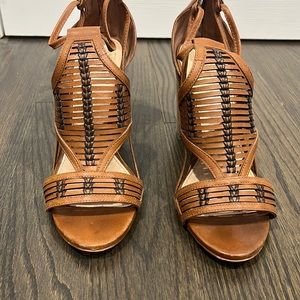 Vince camuto heel sandal